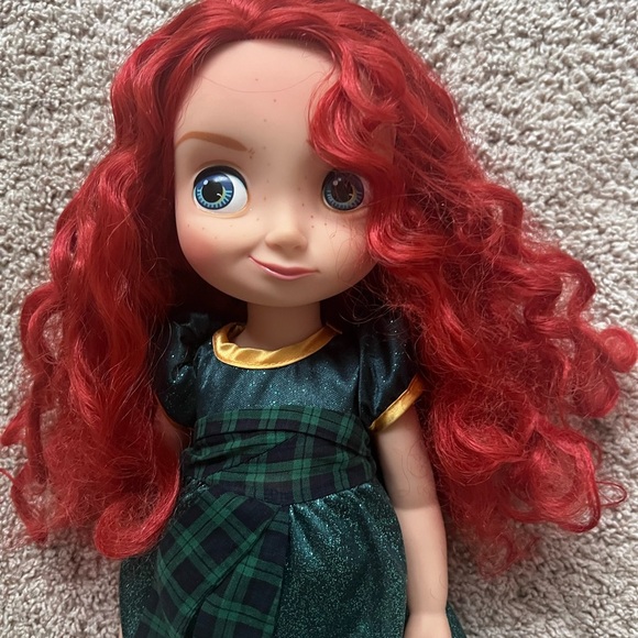 Merida Disney Animator Collectors Doll - Picture 2 of 3
